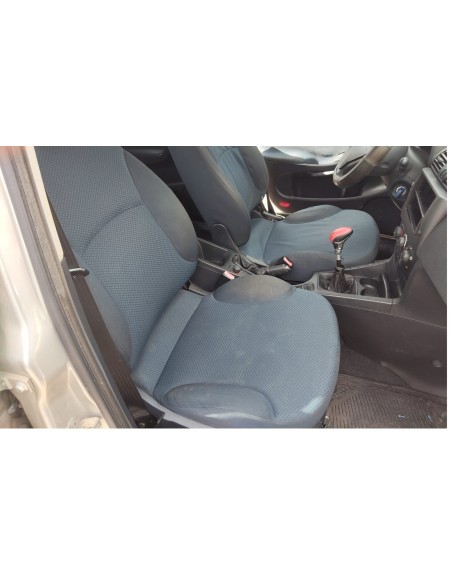 Ersatzteile für Fiat Stilo 1.9 jtd, Baujahr 2003.